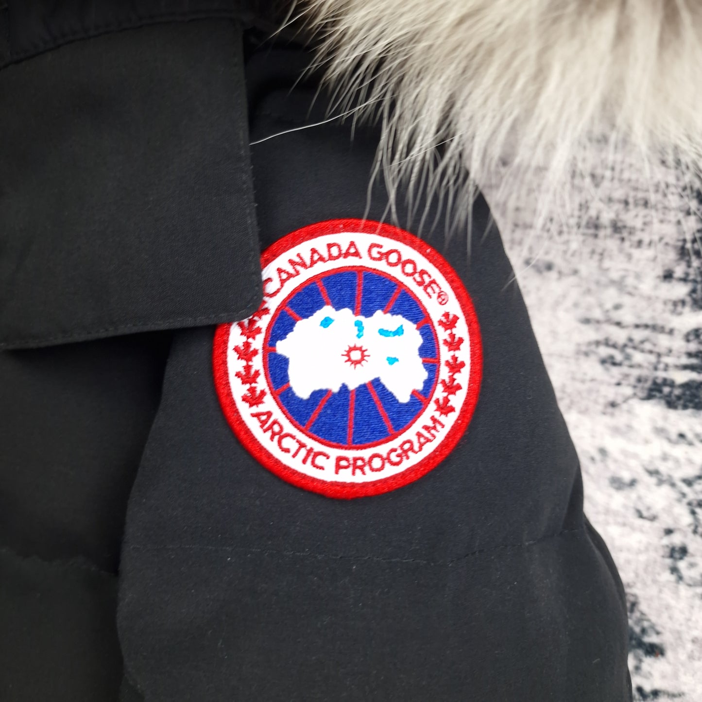 Canada Goose Badge Close-Up Detail on Chelsea Parka Black Women's