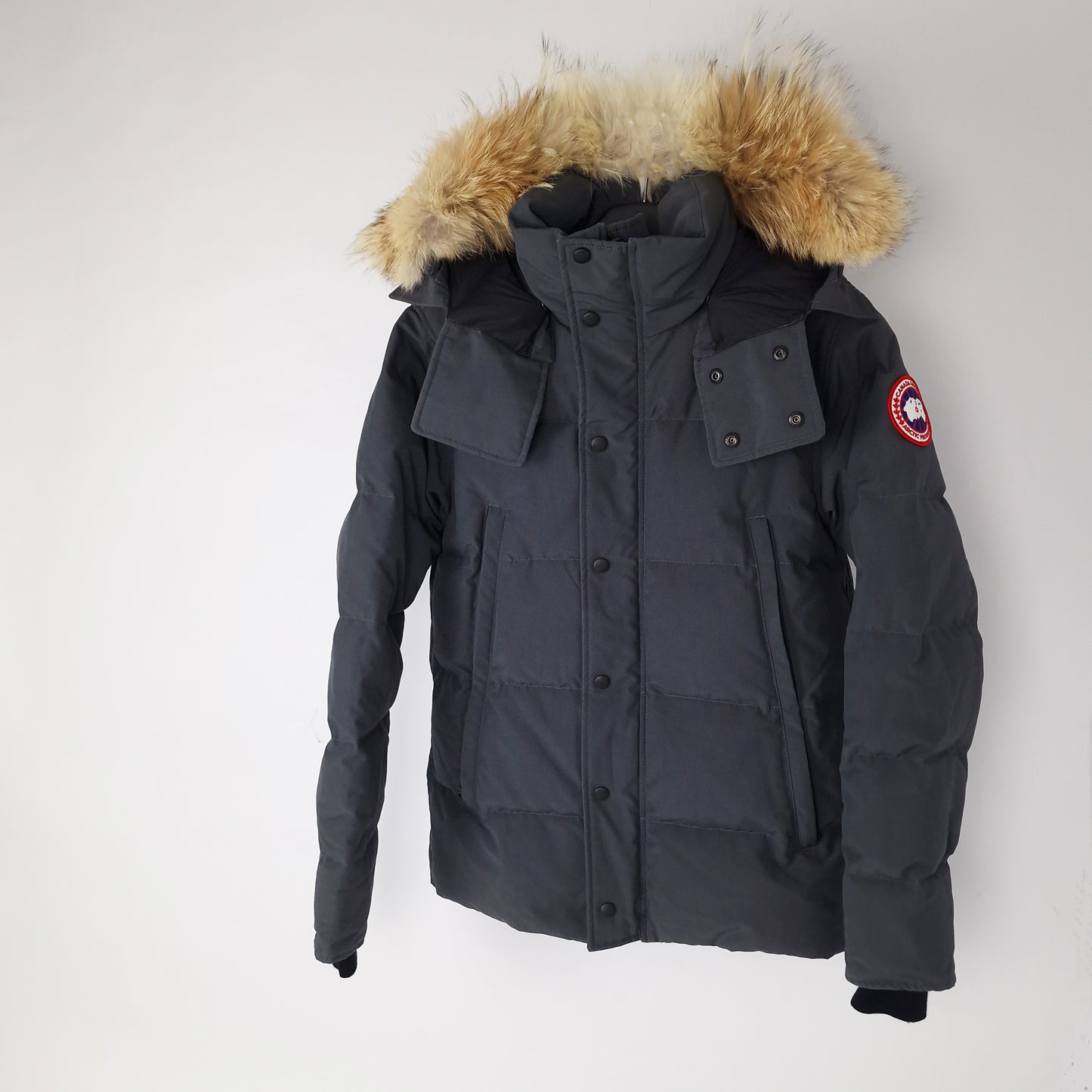 Canada Goose Wyndham Parka Graphite Men's Size XS Professional Product Photo