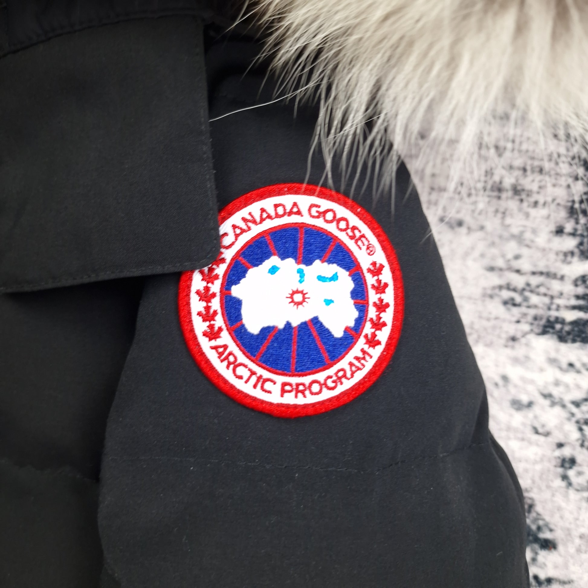 Canada Goose Badge Close-Up Detail on Chelsea Parka Black Women's
