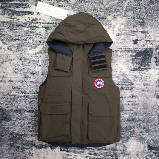 Canada Goose Hudson Vest Earth Green Men's Size Medium Front View