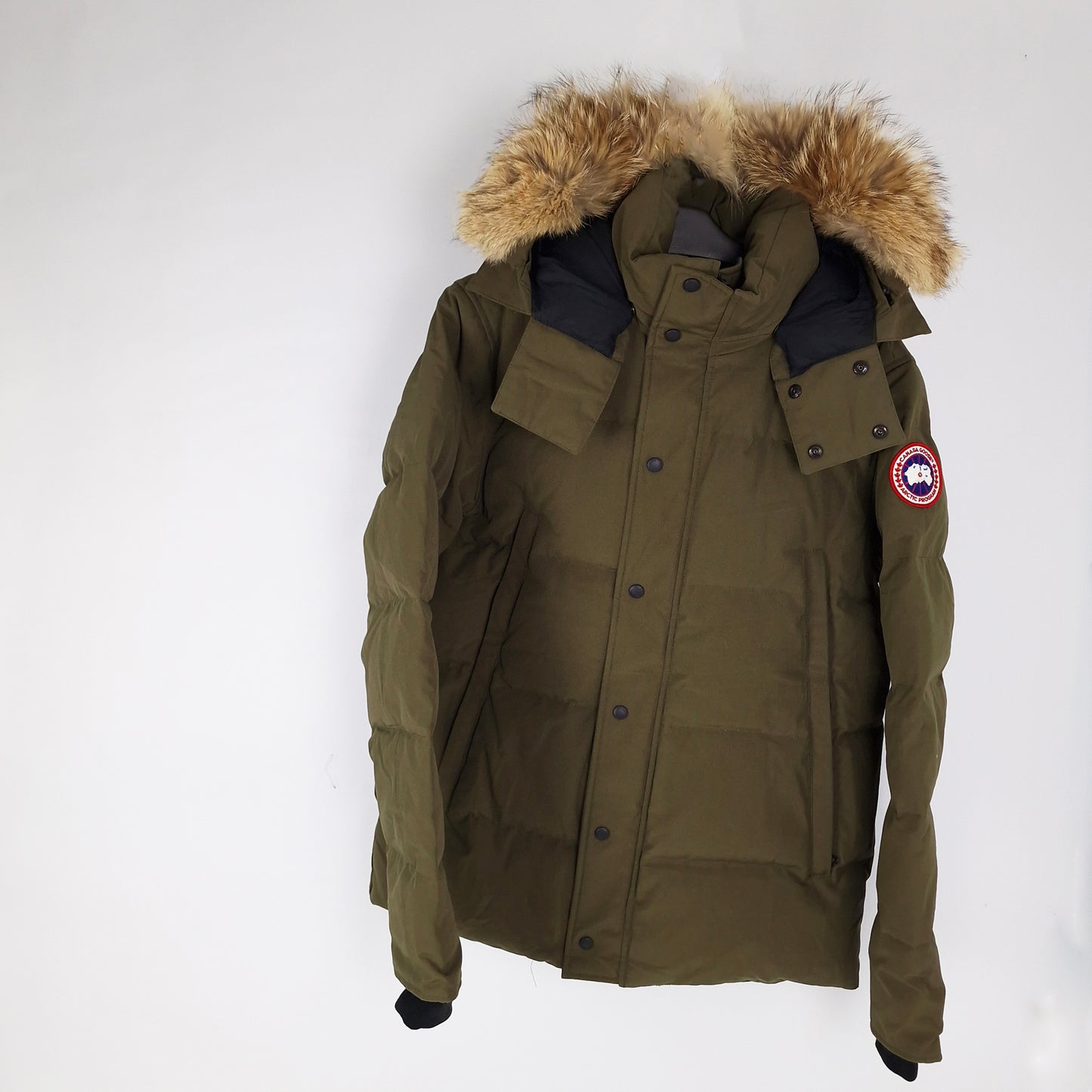 Canada Goose Wyndham Parka Heritage Military Green Men's Size Large Professional Product Photo